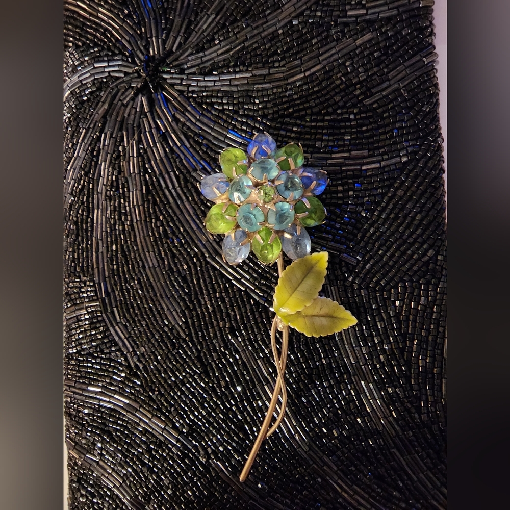 Gorgeous Elegant woman's Brooche